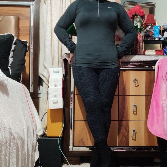 NIKE DRI_FIT WOMEN'S RUNNING JACKET BLACK SZ SMALL - Picture 5 of 6